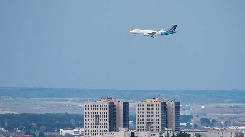 El Pa&iacute;s: Испания закрыла небо для самолётов, участвующих в операции против Ирана