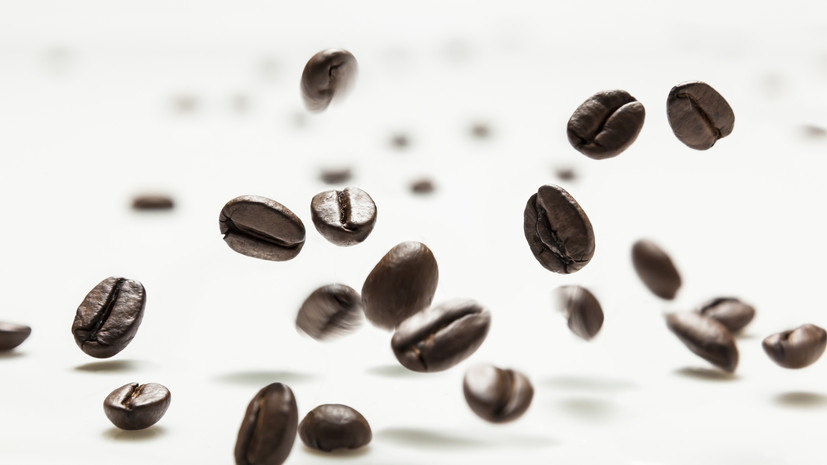 Диетолог Цуканова объяснила, почему утренний кофе бодрит недолго