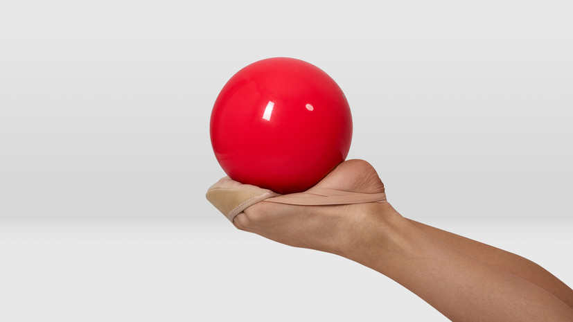 Россиянки завоевали серебро Кубка мира по художественной гимнастике в групповых упражнениях с мячами