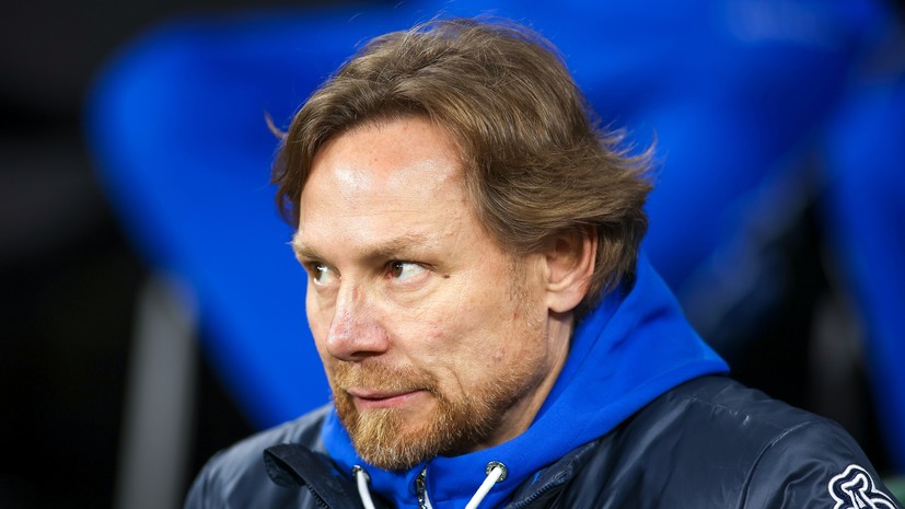 Карпин иронично ответил, как настраивает игроков сборной России на матчи: бью их