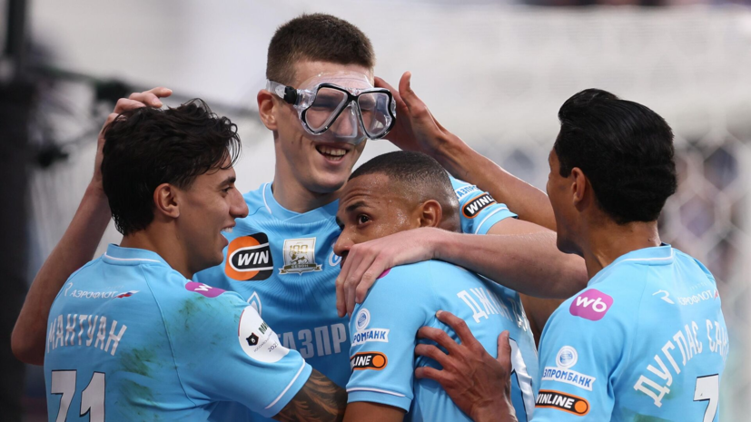 Семак сообщил, что «Зенит» не оштрафовал Соболева за маску в матче со «Спартаком»