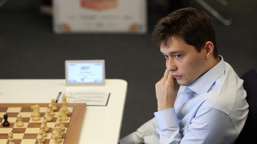 Есипенко сыграл вничью в партии третьего тура турнира претендентов 2026 года