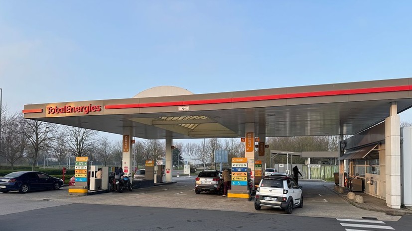 RMC: более тысячи заправок во Франции столкнулись с дефицитом топлива