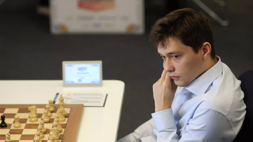 Есипенко сыграл вничью с Прагнанадхой в пятом туре турнира претендентов