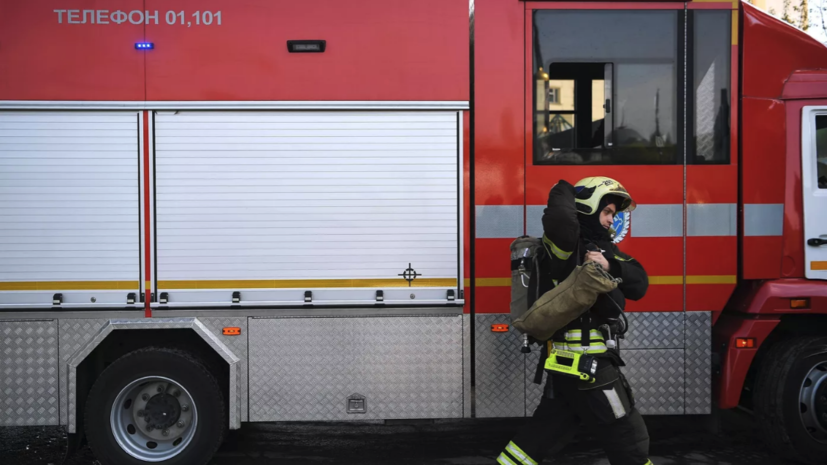 В ходе ракетного удара по Таганрогу пострадала коммерческая инфраструктура