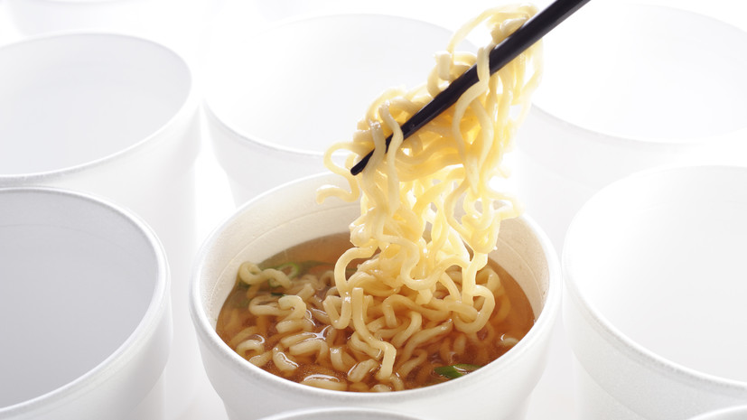 Роскачество проверит лапшу быстрого приготовления и спортивное питание