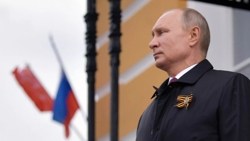 Ушаков: Путин 9 мая проведёт международные контакты в Москве