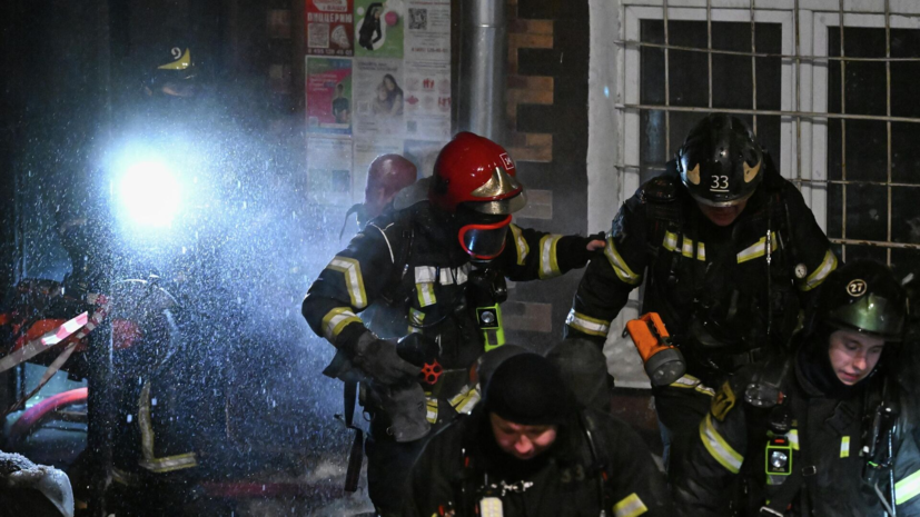 RT: возможная причина пожара в ТЦ в Калининграде — возгорание авто на парковке