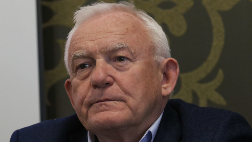 Экс-премьер Польши Миллер посоветовал Украине пойти на территориальные уступки