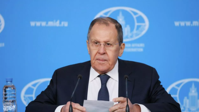 Лавров обсудил с главой МИД ОАЭ ситуацию в зоне Персидского залива