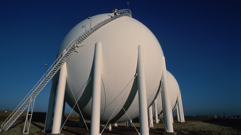 КСИР: Иран готов нанести удары, которые лишат США нефти и газа на годы вперёд