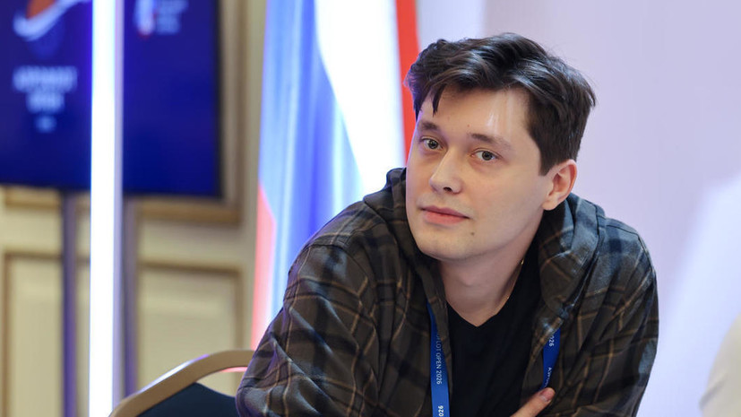 Шахматист Есипенко сыграл вничью с лидером Турнира претендентов