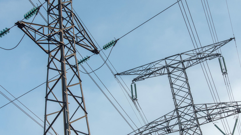 Figaro: объекты электроснабжения оружейных заводов подожгли во Франции