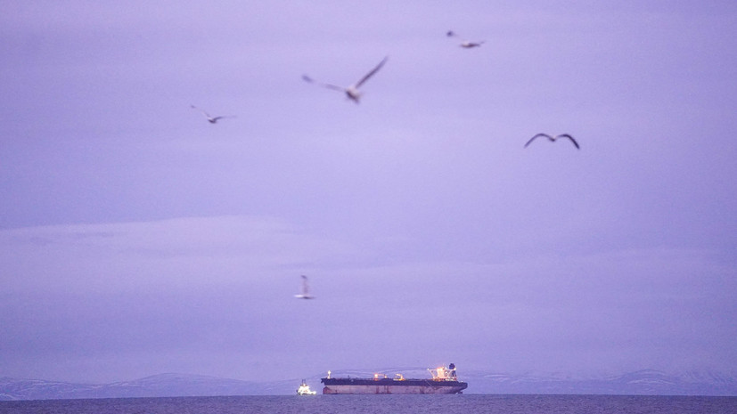 В Персидском заливе снаряд попал в зафрахтованный Maersk контейнеровоз