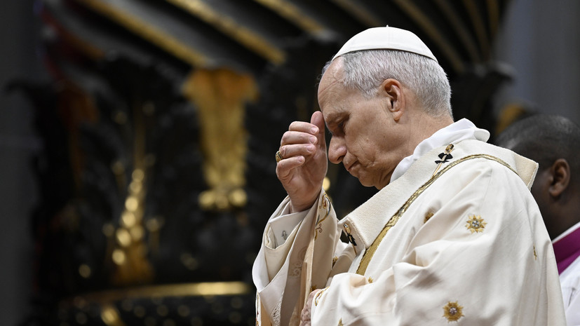 Папа Римский призвал не вредить людям Ирана
