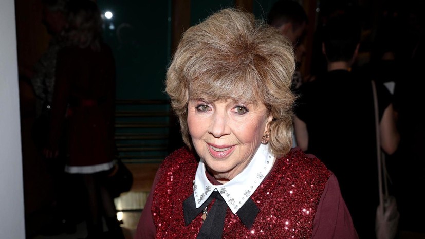 Путин присвоил Ларисе Рубальской звание народного артиста России