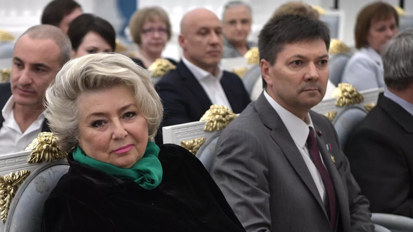 Тарасова назвала представителей ISU сволочами после заявления о российских юниорах