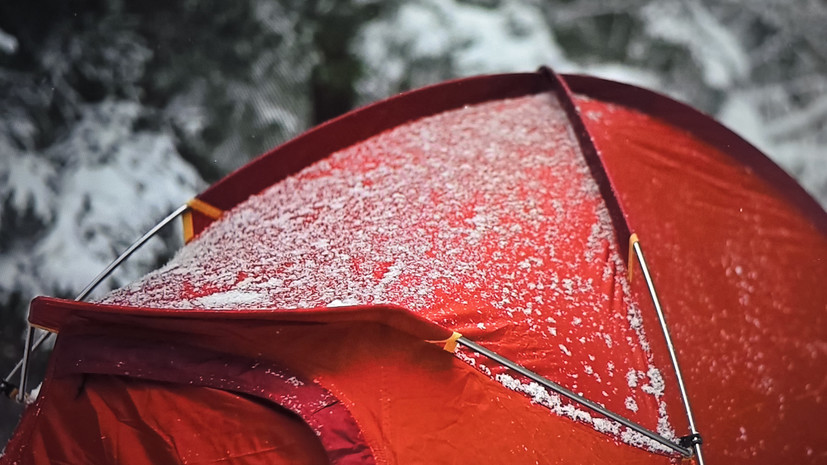 У попавших в ЧП туристов в Камчатском крае были палатка, провиант и печка