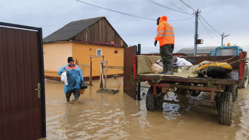 Пострадавшим от наводнений в Чечне и Дагестане направят выплаты из федбюджета
