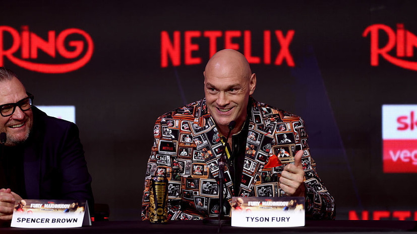 Фьюри выйдет на бой с Махмудовым в специальной обуви в память о Хаттоне