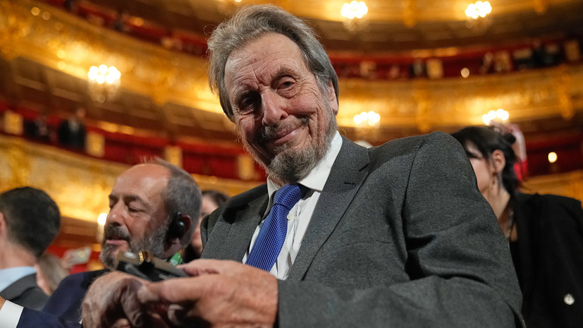 Отец Маска посчитал возможным построить завод Tesla в Нижегородской области