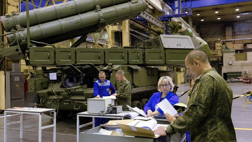 Песков: в мире неизбежно будет выпускаться оружие