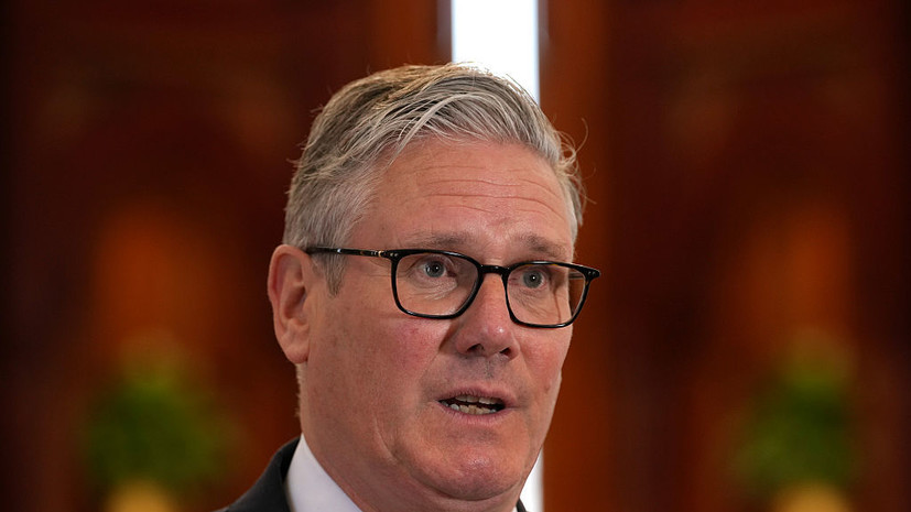 Стармер и Макрон призвали к обеспечению свободы судоходства в Ормузском проливе