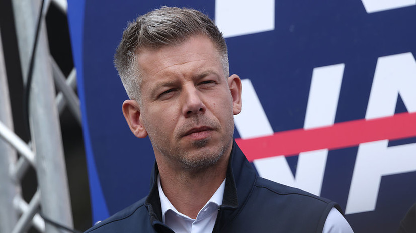 Мадьяр призвал всех государственных руководителей Венгрии уйти в отставку