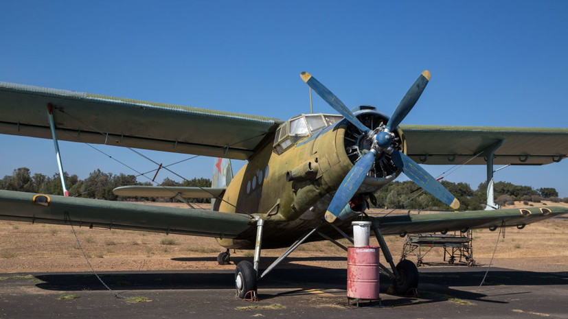 «Ъ»: в России предложили восстановить 700 простаивающих самолётов Ан-2