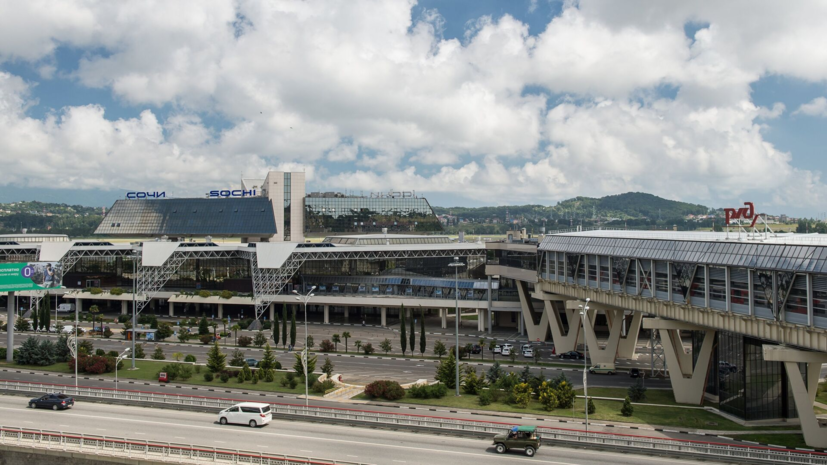 Аэропорты Сочи и Геленджика возобновили работу