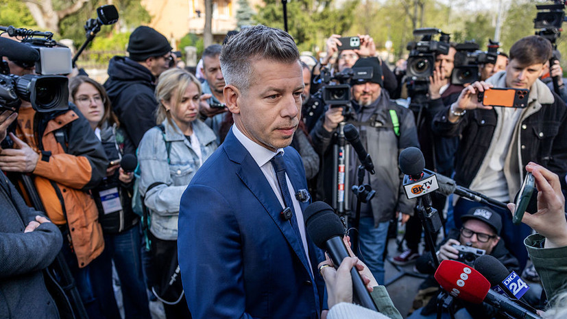 FT: страны ЕС ожидают разблокировки Мадьяром кредита Украине на €90 млрд