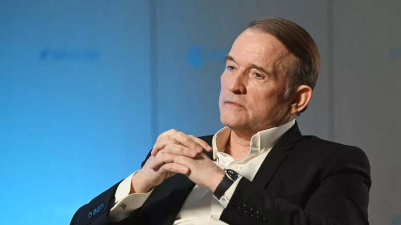 Медведчук заявил о милитаризации образования на Украине