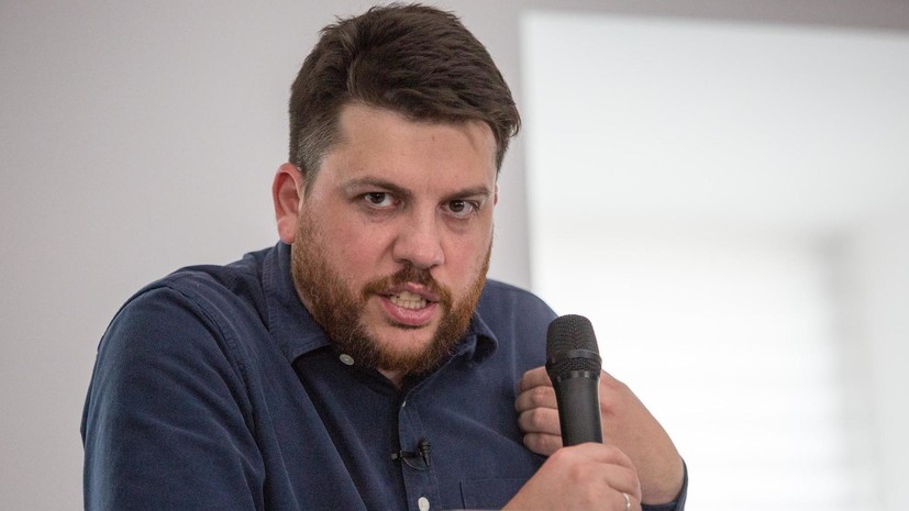 Иноагент Волков обвинил власти Украины в коррупции и «глорификации неонацистов»