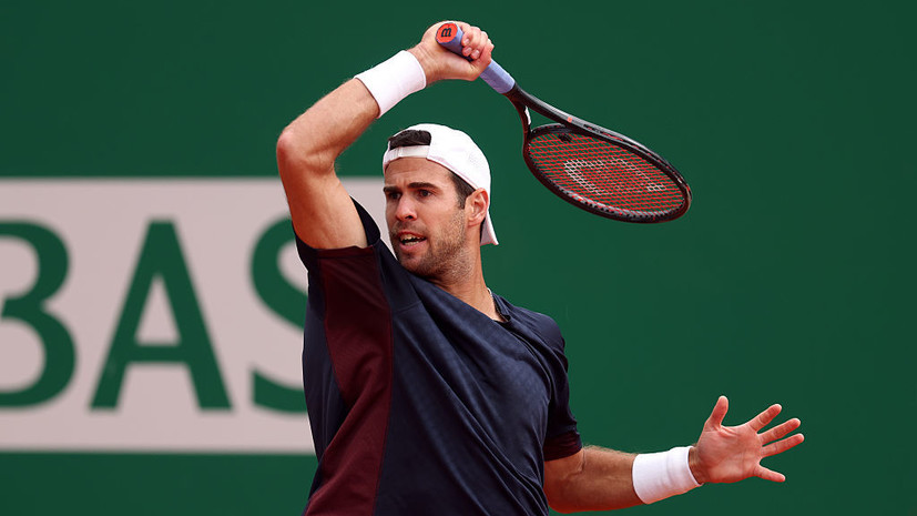 Хачанов проиграл на старте турнира ATP 500 в Барселоне