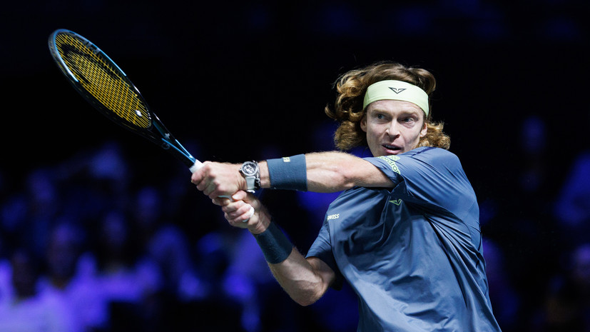 Рублёв победил Навоне на старте турнира ATP 500 в Барселоне