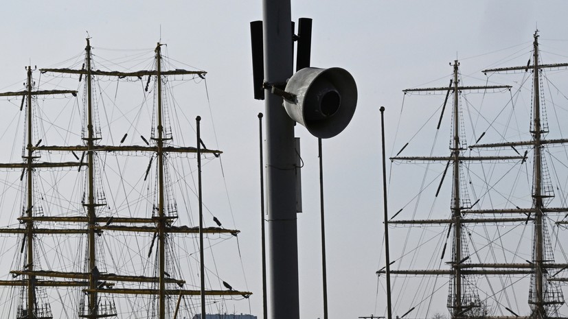 В центре Владивостока зазвучали сирены