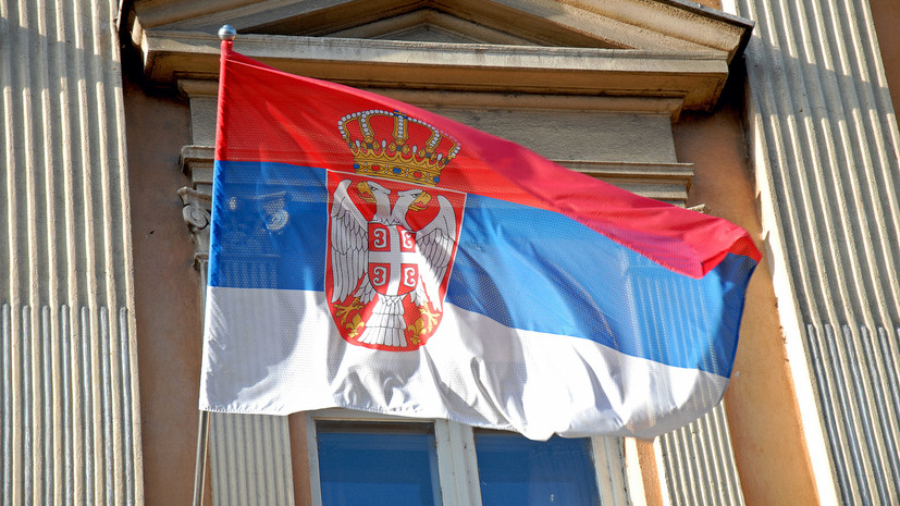 В Сербии перенесли голосование о доверии правительству из-за нехватки депутатов