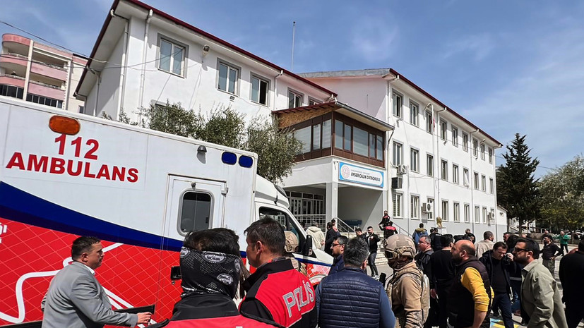 Полиция задержала отца напавшего на школу в Турции ученика