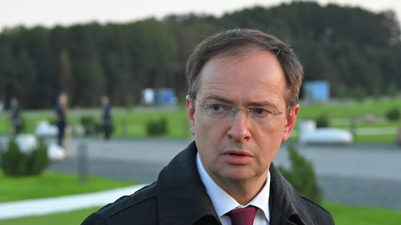 Мединский раскритиковал финский музей за изменение национальности Репина