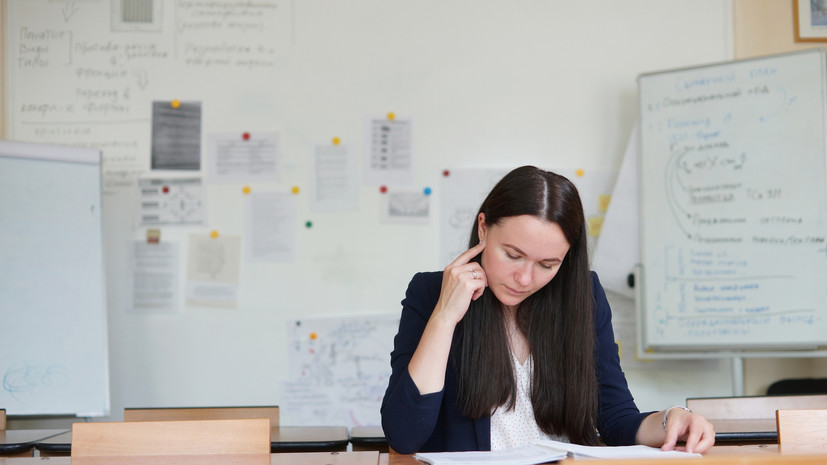 В Москве запустили курсы повышения квалификации для педагогов с использованием ИИ