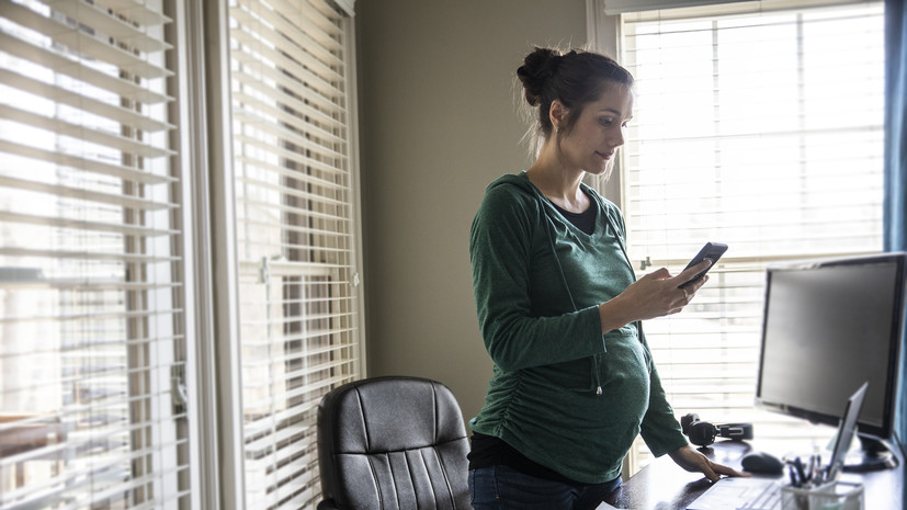 Миронов предложил вдвое увеличить максимальный «декретный» стаж для женщин