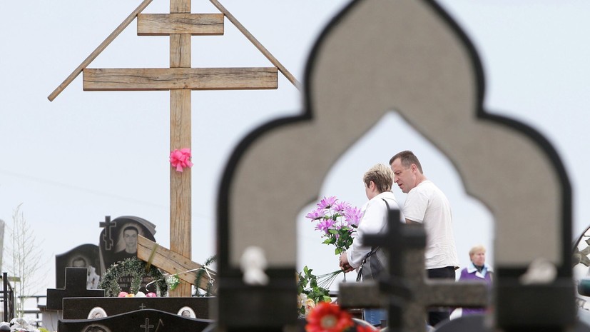 В Омской области приняли решение сделать Радоницу выходным днём