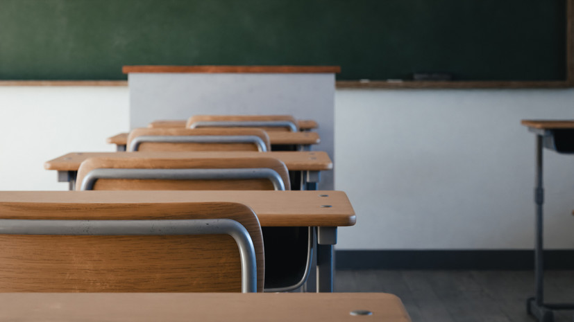 «Известия»: в школе в Чите прошла эвакуация из-за муляжа взрывного устройства