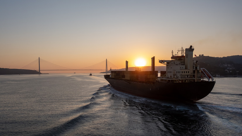 Макрон приветствует открытие Ормузского пролива Ираном