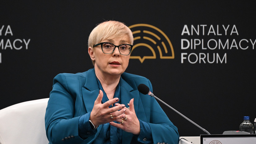 Президент Пирц-Мусар назвала ошибкой ЕС прекращение прямого диалога с Россией