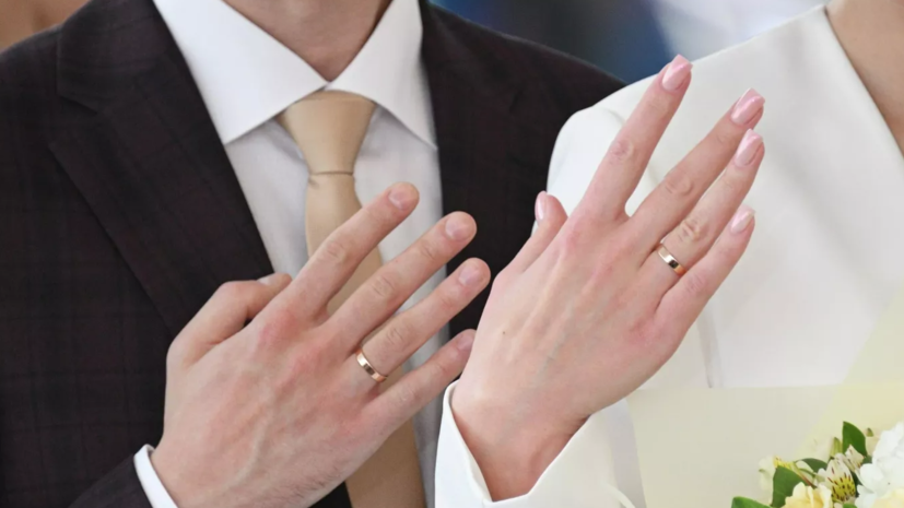 В Москве на свадебный сезон подали 40 тысяч заявлений в ЗАГСы