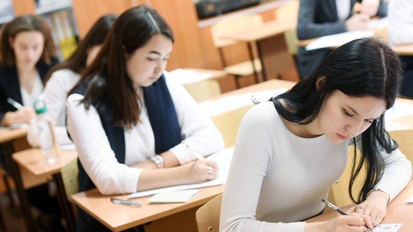 Минпросвещения определило учебную нагрузку для старшеклассников