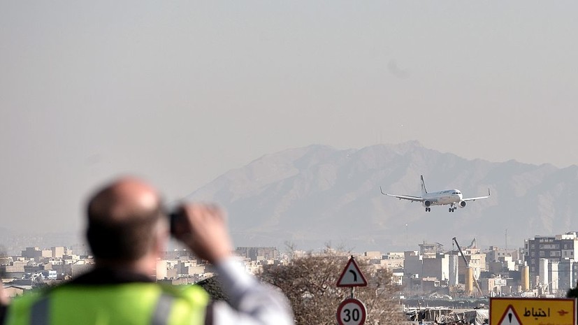 Иран открыл воздушное пространство и часть аэропортов впервые с февраля