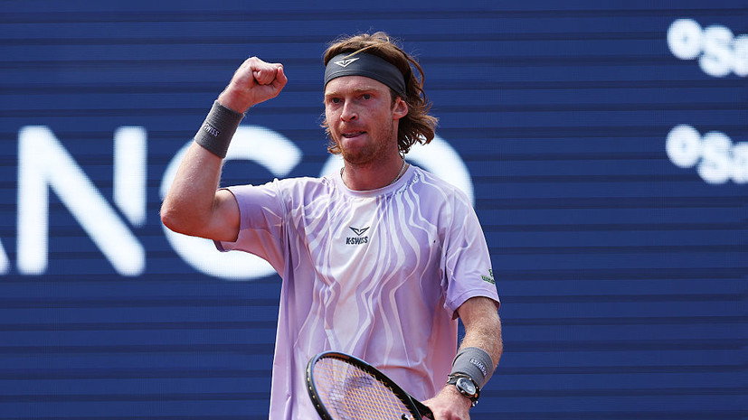 Рублёв проиграл Фису в финале турнира ATP в Барселоне