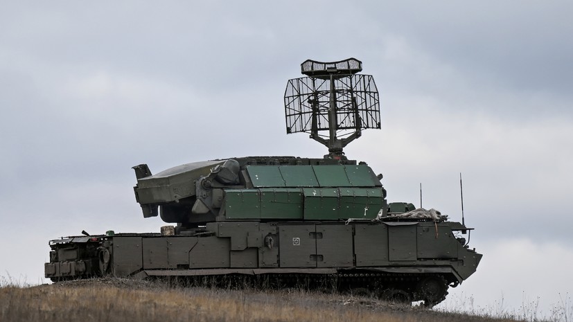 В Севастополе военные отражают атаку ВСУ, сбито четыре БПЛА над морем